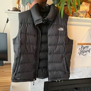 SOLD The North Face 700 Down Vest Women’s L in Black, down puffer vest, black